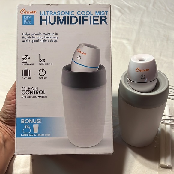 Mini Travel Humidifier - Picture 1 of 9